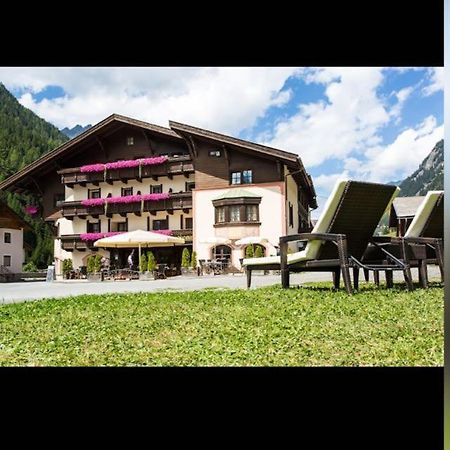 Hotel Restaurant Liesele Sonne Sankt Leonhard im Pitztal Exterior photo