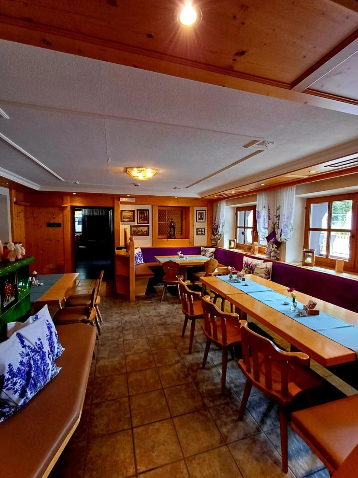 Hotel Restaurant Liesele Sonne Sankt Leonhard im Pitztal Exterior photo